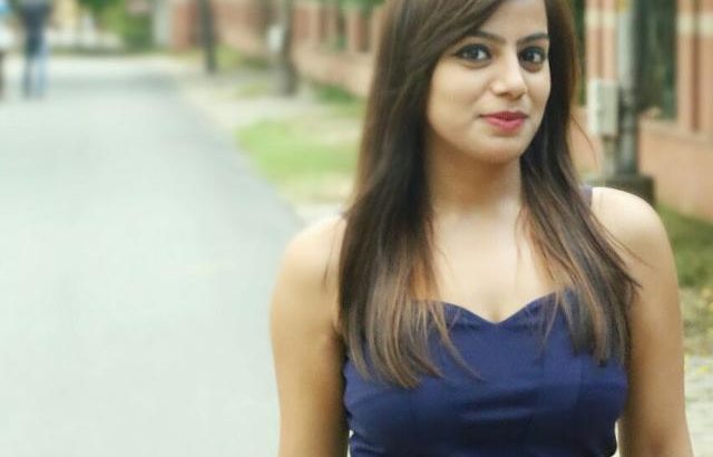 Call Girls In Noida 9818099198 Women Seeking Men In Sector 91 Noida