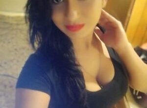 Call Girls In Majnu Ka Tilla 78272乂77772 Delhi Escort Service