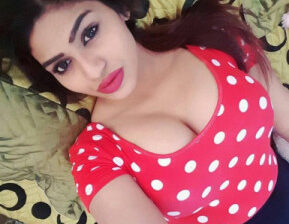 (↣*Call Girls In Gaur City Mall // 9971941338 // Noida Escort Service