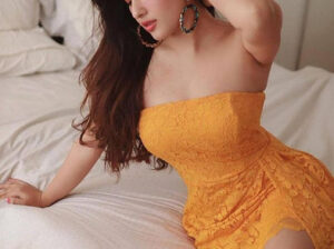 Delhi Call Girls in Kalkaji Metro (9953333421) Low Rate