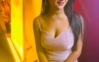 Juicy Call Girls In Ashok Vihar Phase 1 -9873295104