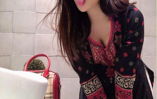 Call Girls in Jasola Vihar (Delhi) → 9899985641 Call Girl Escort