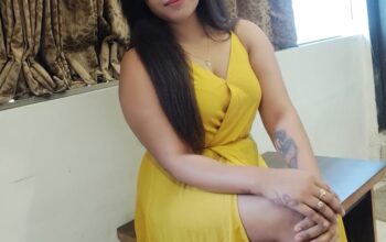 Payment On Delivery College Girls Student And Auntie In Delhi