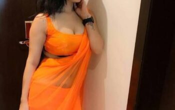 Women Seeking Men 8377887830 Call Girl In Hazrat Nizamuddin Delhi