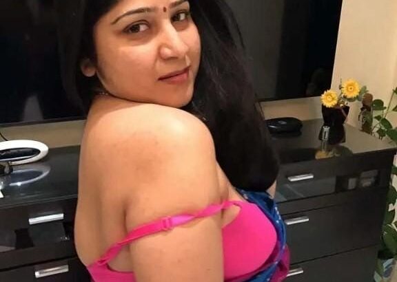 Hi Myself Rajni Khanna Ultra Sexy Woman For Videochat and Audiochat Services