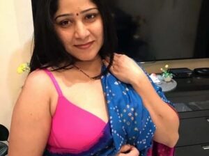 Hi Myself Rajni Khanna Ultra Sexy Woman For Videochat and Audiochat Services