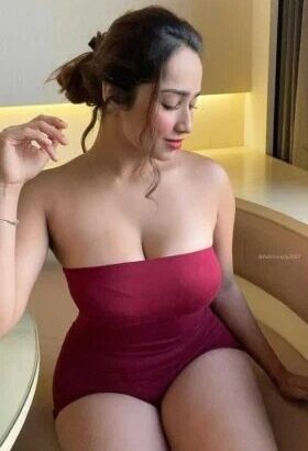 FEMALE ESCORTS ☎ 9999849648