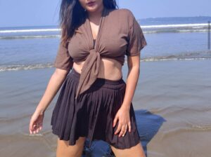 Call girls in delhi Nehru place call me 9711168618