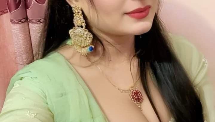 Real and Horny Sumita Bhabhi is available for Videochat