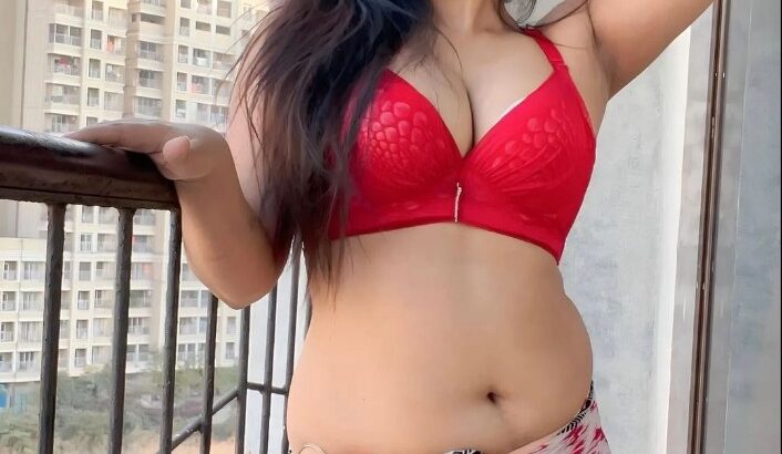 Rekha Bhardwaj is Available Here For Nude Videochat and Audiochat